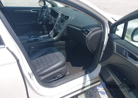 2013 Ford Fusion Se z USA, uszkodzony, nr VIN 3FA6P0HR2DR118085